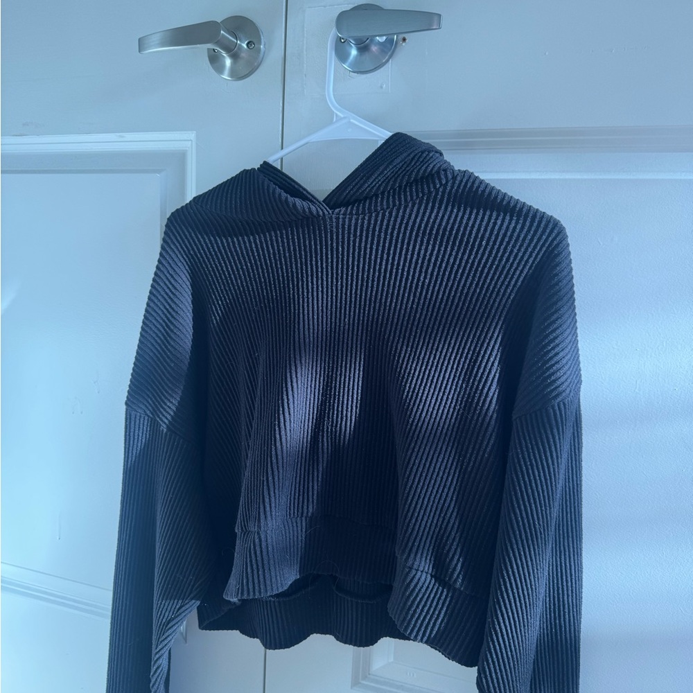 ALO Yoga Black Ribbed Pullover